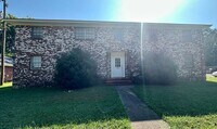 Building Photo - 1000 N Denver Ave