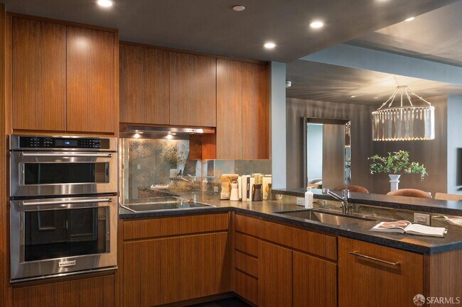 Building Photo - 765 Market St