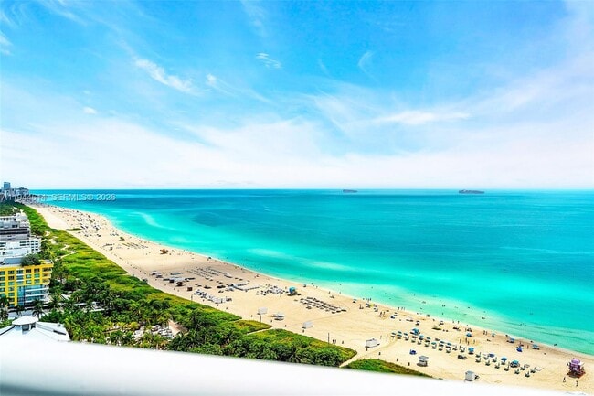 Building Photo - 100 South Pointe Dr