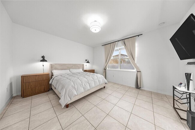 Building Photo - 7664 SW 63rd Ln Rd