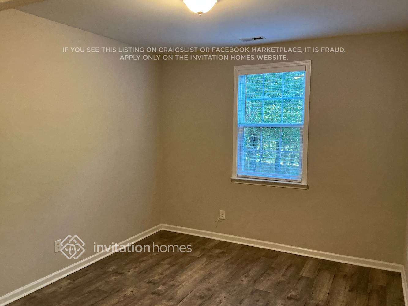 Building Photo - 716 Weathervane Dr