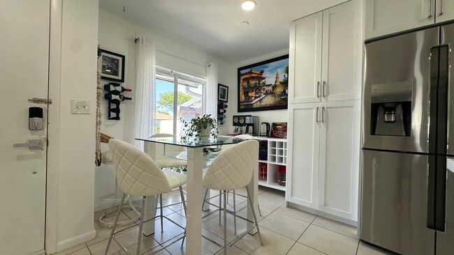 Building Photo - 5778 Phoenix Palm Ct