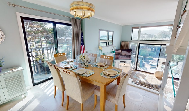 Building Photo - Sophisticated Beachfront Escape with Panoramic Ocean Views