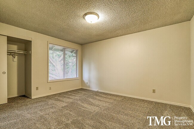 Building Photo - Fully Renovated 3 Bed 2 Bath Home in Mount...