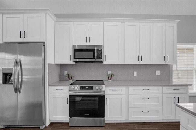 Building Photo - 2806 Moultrie Creek Dr
