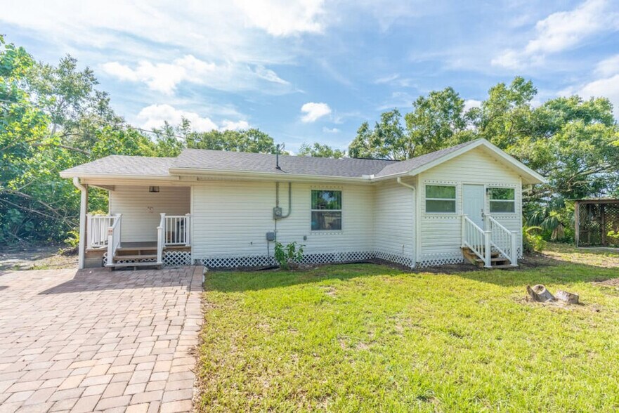 Building Photo - 11100 Orange River Blvd