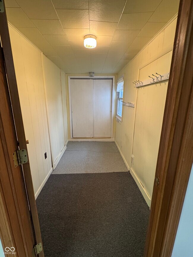 Building Photo - 2010 N 675 E