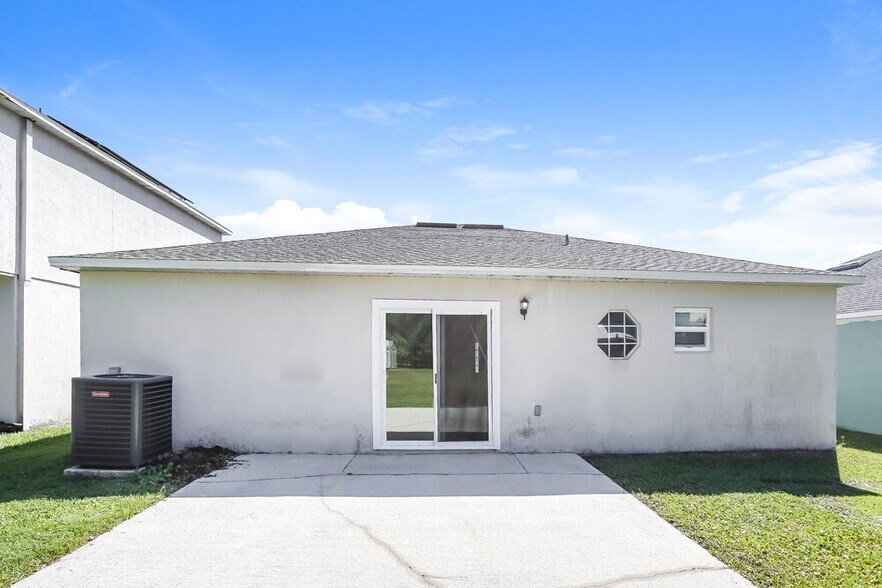 Building Photo - 10415 Song Sparrow Ln