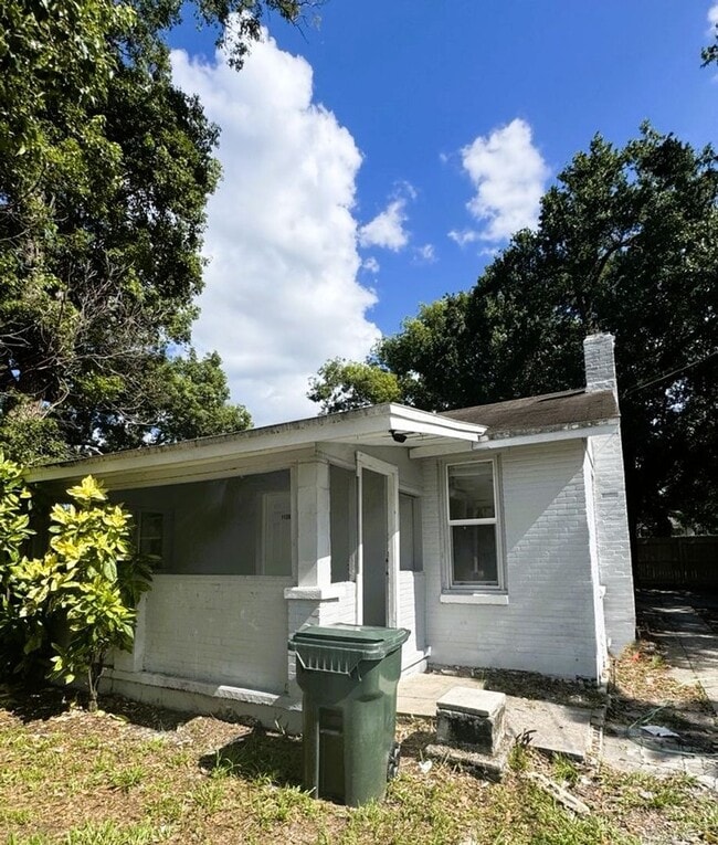 Building Photo - 1138 Olive St