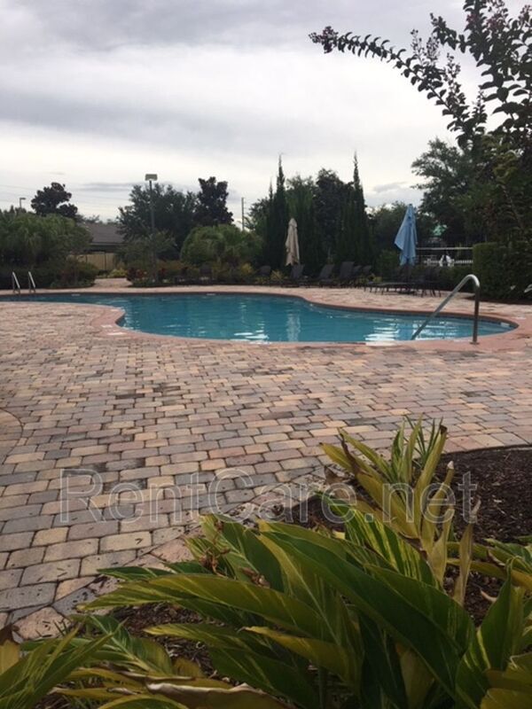 Building Photo - 420 Moss View Cir