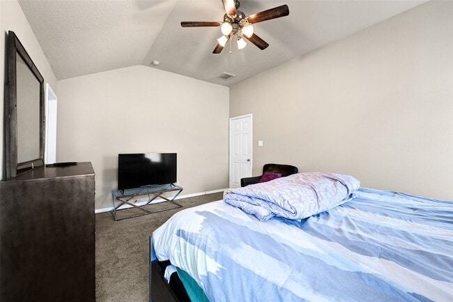Building Photo - 3007 Apple Dale Dr