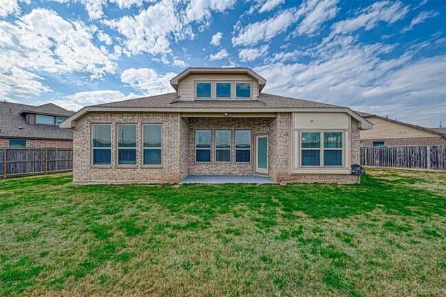Building Photo - 1003 Grey Dusk Ct