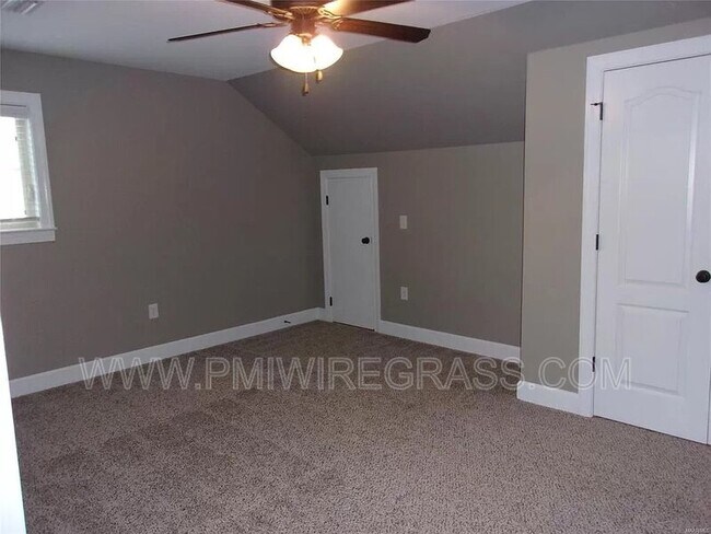 Building Photo - 102 Dawson Ln