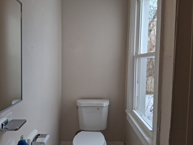 Building Photo - 58 Division St