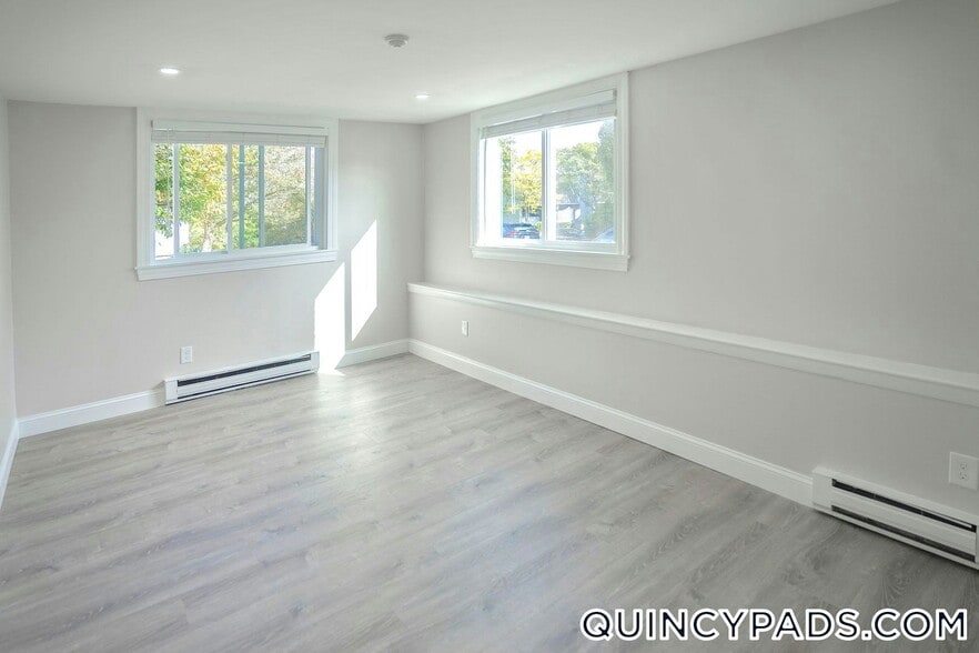 Building Photo - 71 Presidential Dr