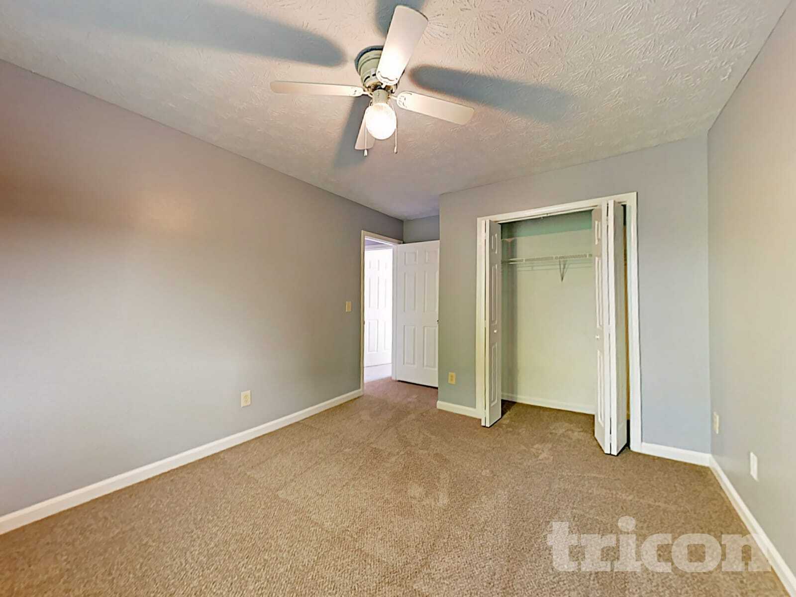 Building Photo - 3850 Paulownia Dr