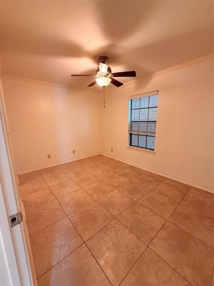 Building Photo - 407 E 45th St