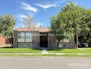 Building Photo - 2531 S Parkcrest Dr