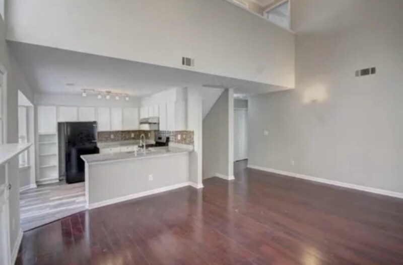 Building Photo - 3319 Merlot Ct