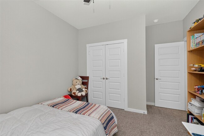 Building Photo - 3522 Gore Creek Dr