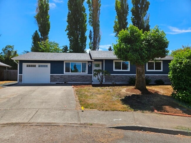 Primary Photo - 3Bd/1.5Ba Single Story Home - For viewing!