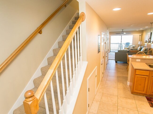 Building Photo - 6100 A1A S