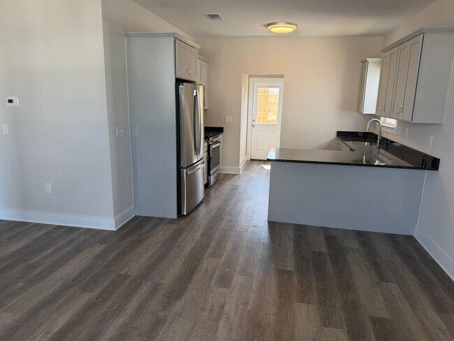 Building Photo - New Construction Rental Move In Ready April 1