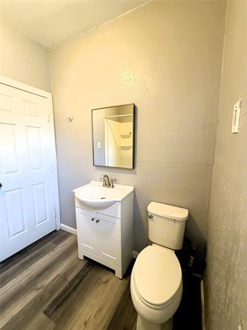 Building Photo - 1444 W 6th Ave