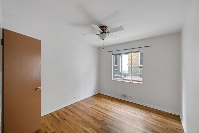 Building Photo - Charming 1BR Apartment in Denver