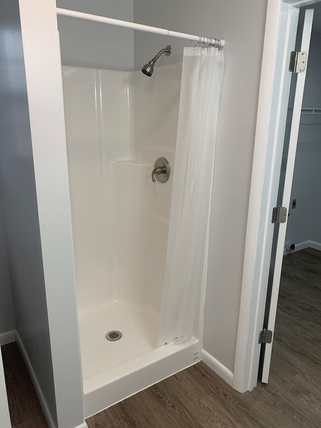 Building Photo - 966 Grayton Rd