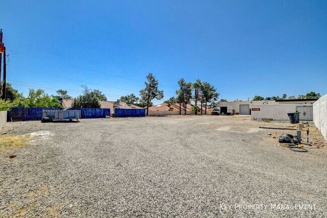 Building Photo - 3962 Euclid St