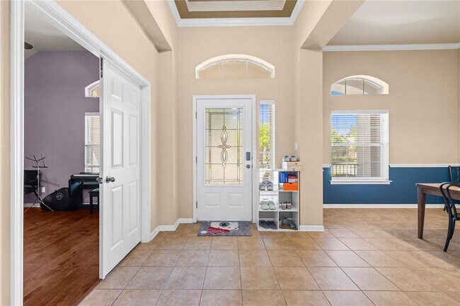 Building Photo - 814 Arrowhead Trail