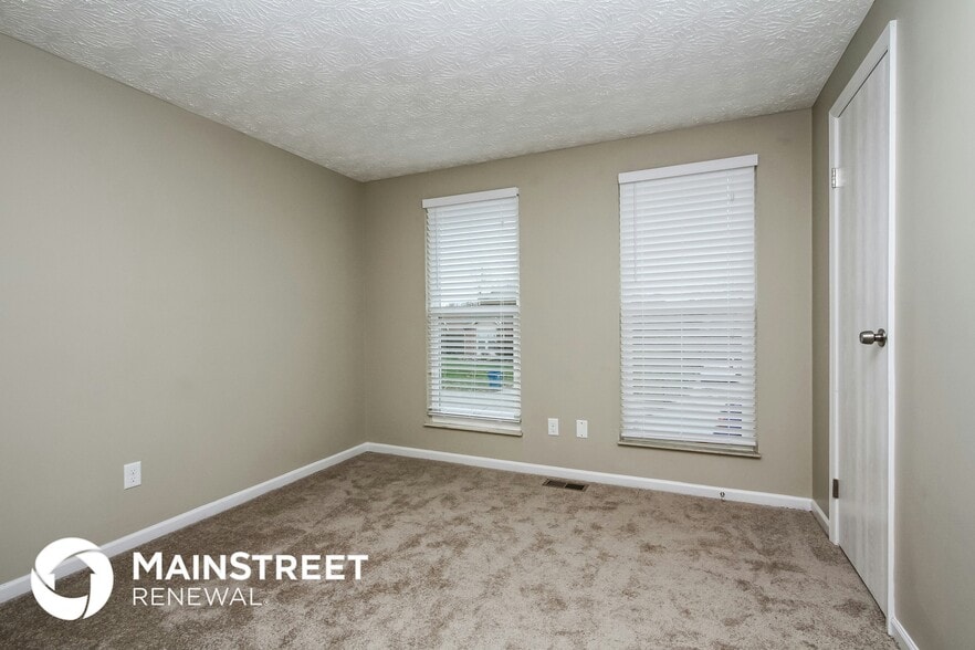 Building Photo - 5678 Colonist Cir
