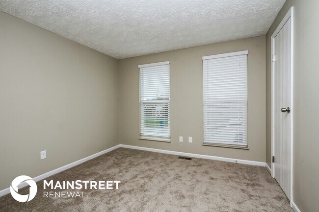 Building Photo - 5678 Colonist Cir