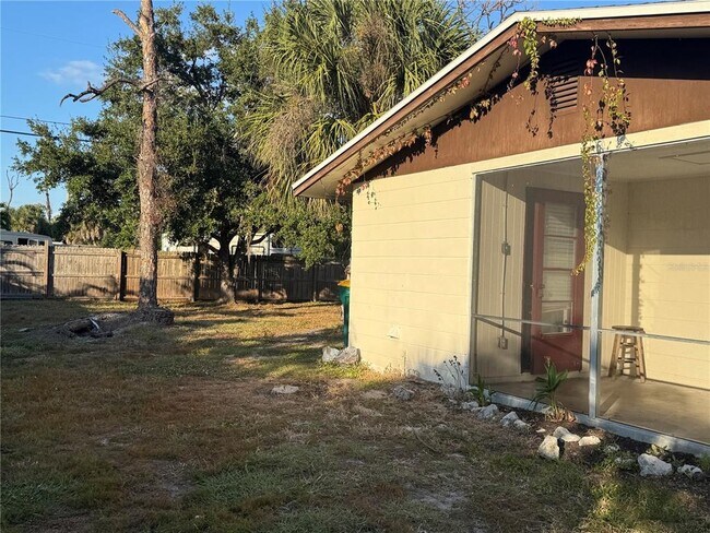 Building Photo - 7500 Beckers Ln