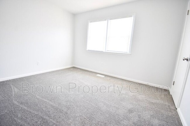 Building Photo - 2123 Grand Prix Dr