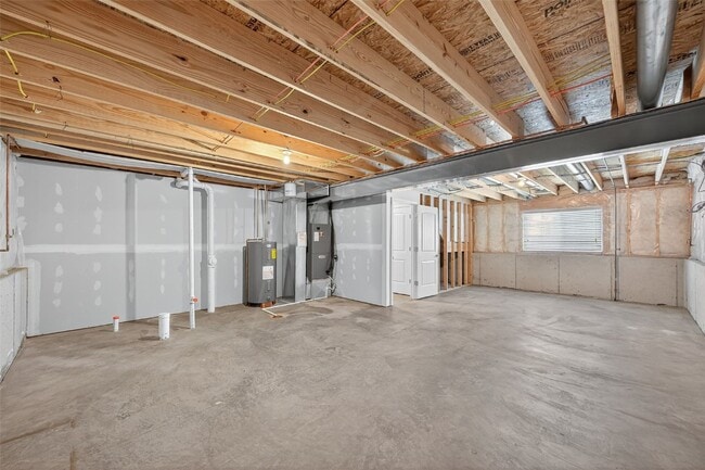 Building Photo - 303 Shadow Trace Dr