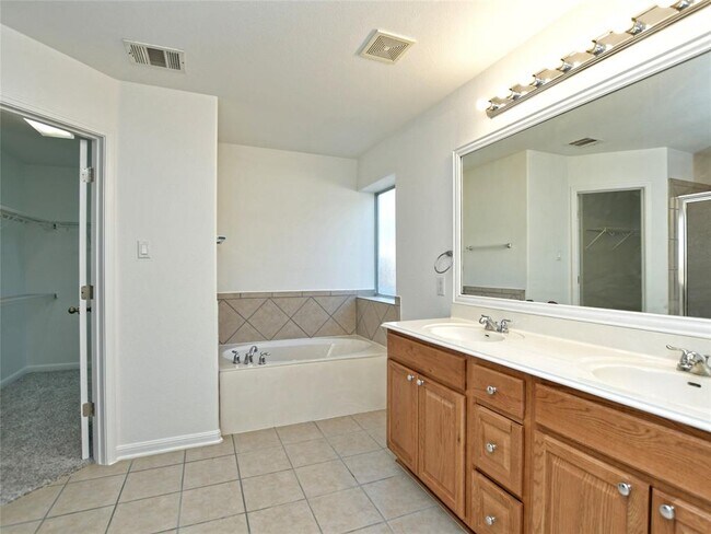 Building Photo - 106 S Gadwall Ln