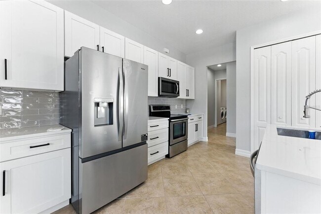 Building Photo - 8312 Prestbury Dr