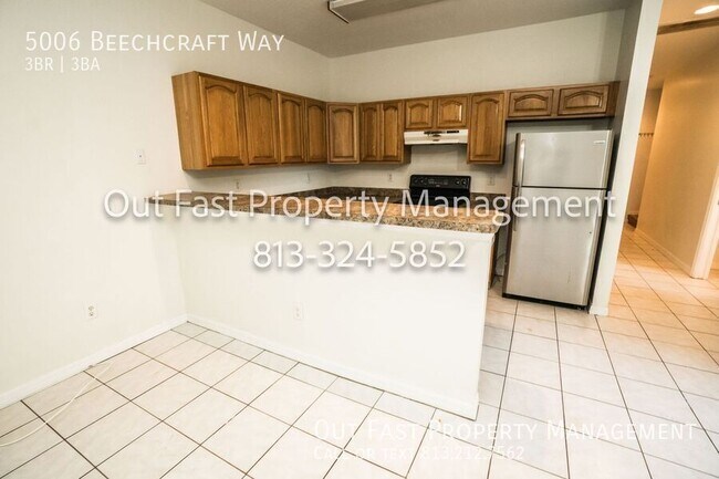 Building Photo - 5006 Beechcraft Way