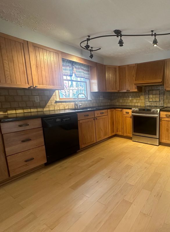 Building Photo - 804 Mason Rd