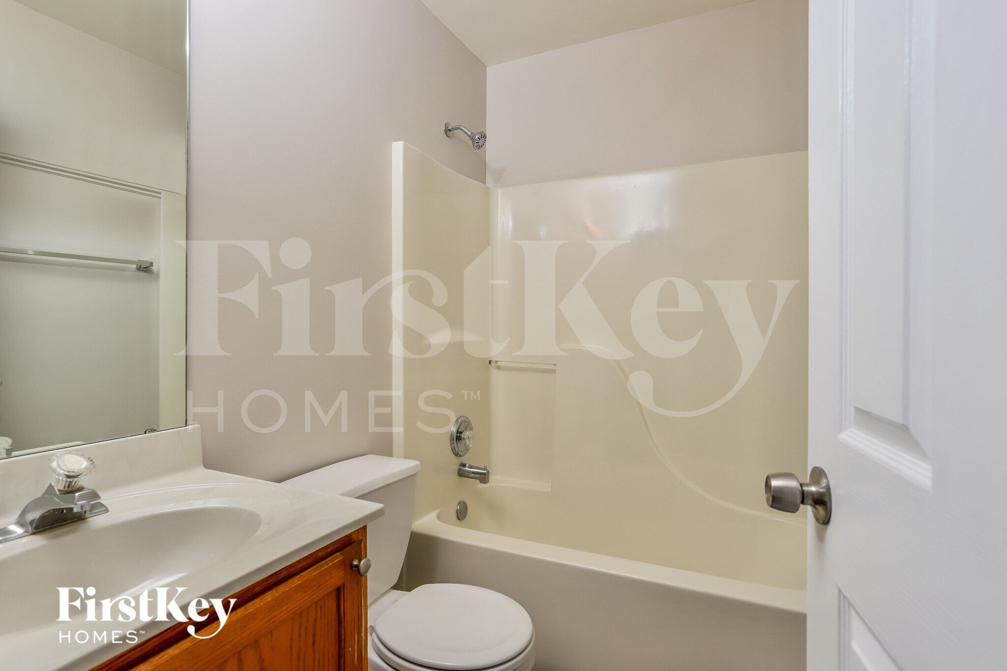 Building Photo - 70 Fawn Oaks Dr