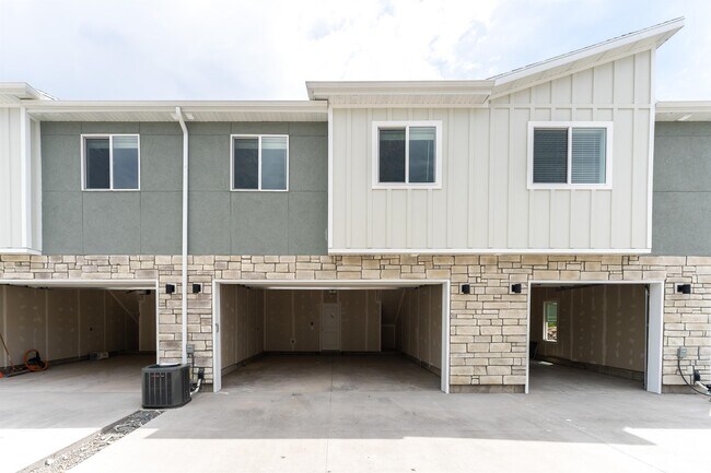 Building Photo - 1918 S 1280 W