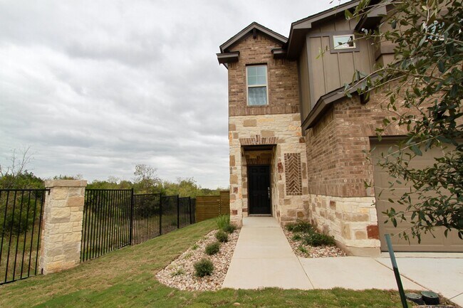 Building Photo - Newly Built 3 Bedroom, 2.5 Bath House in Round Rock's University Park Villas
