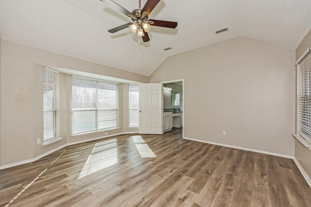 Building Photo - 1217 Sutters Way