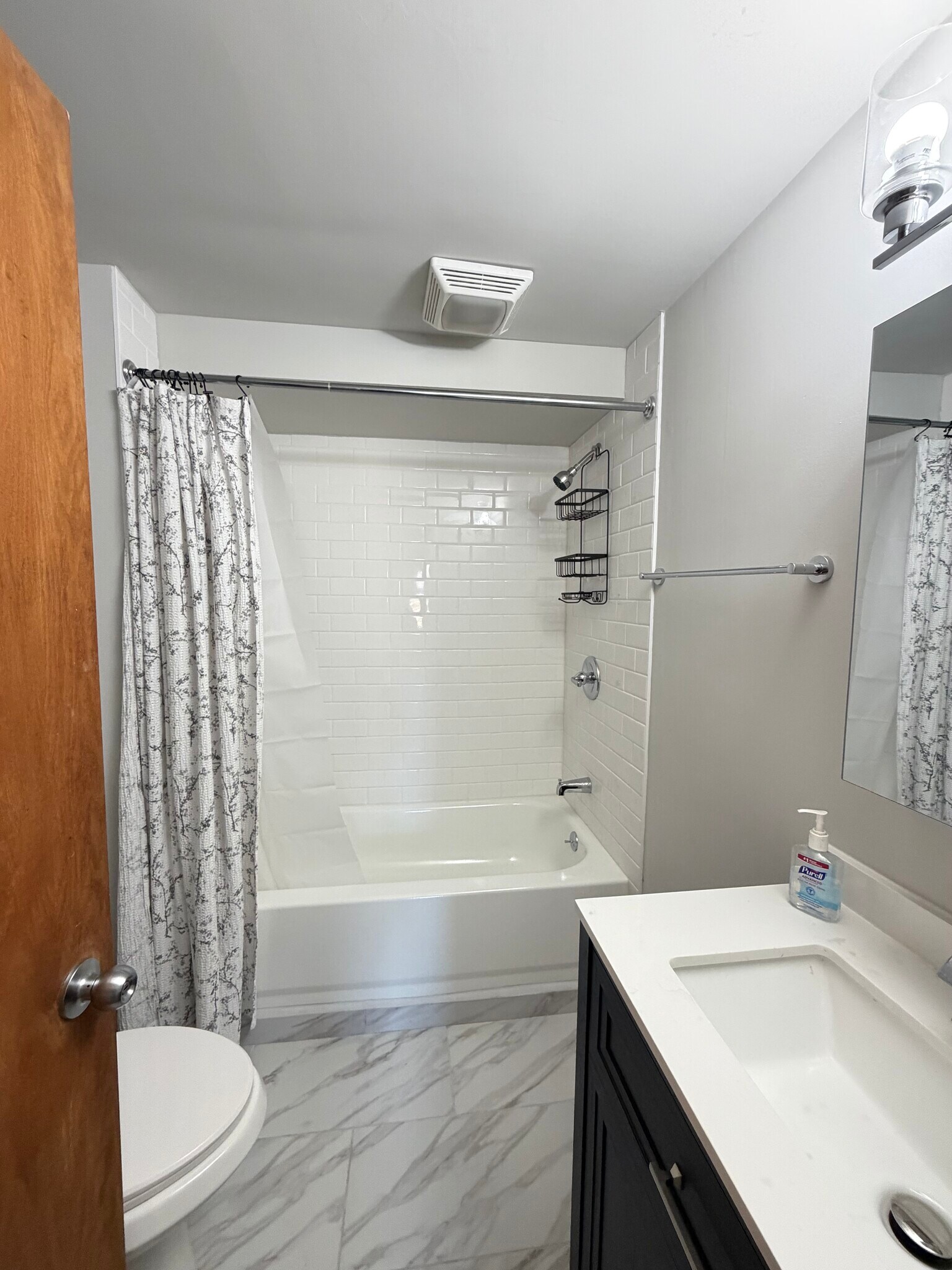 Bathroom - 2729 New Jersey St