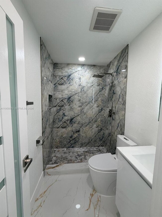 Building Photo - 16820 NW 54th Ct