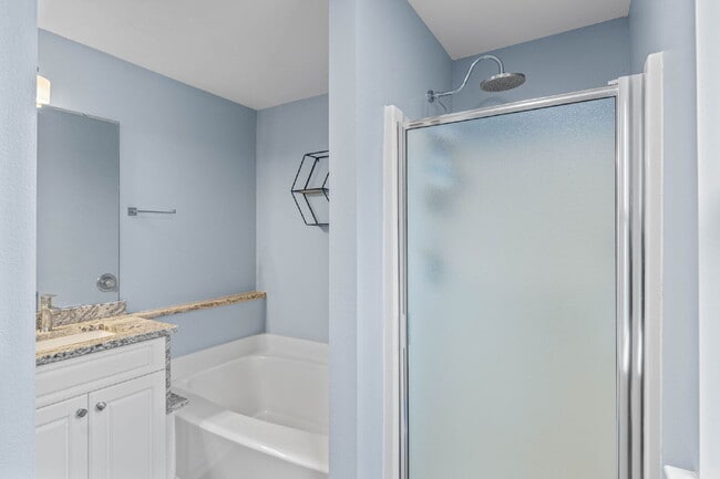 Building Photo - 989 Claeven Cir