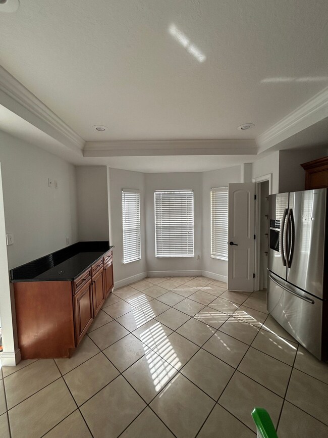 Building Photo - Ready for immediate occupancy!