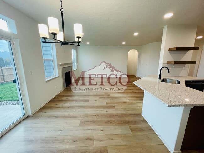 Building Photo - Be the First to live in this Beautiful New Home!!